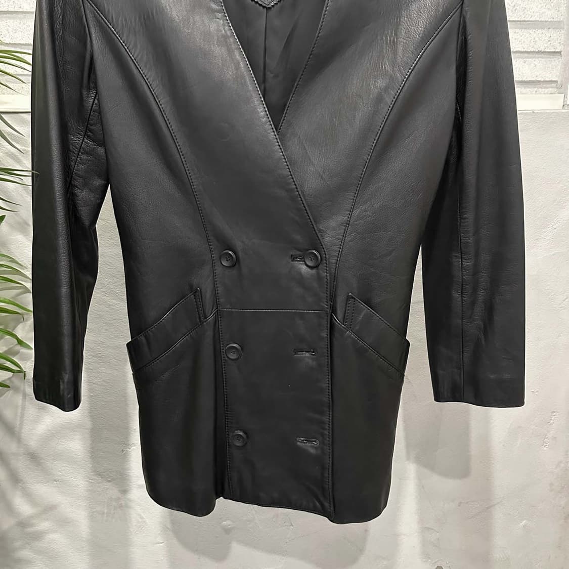 JPN VINTAGE 가죽 블레이저 자켓 브이넥 더블버튼 디테일 블랙 상품이미지5