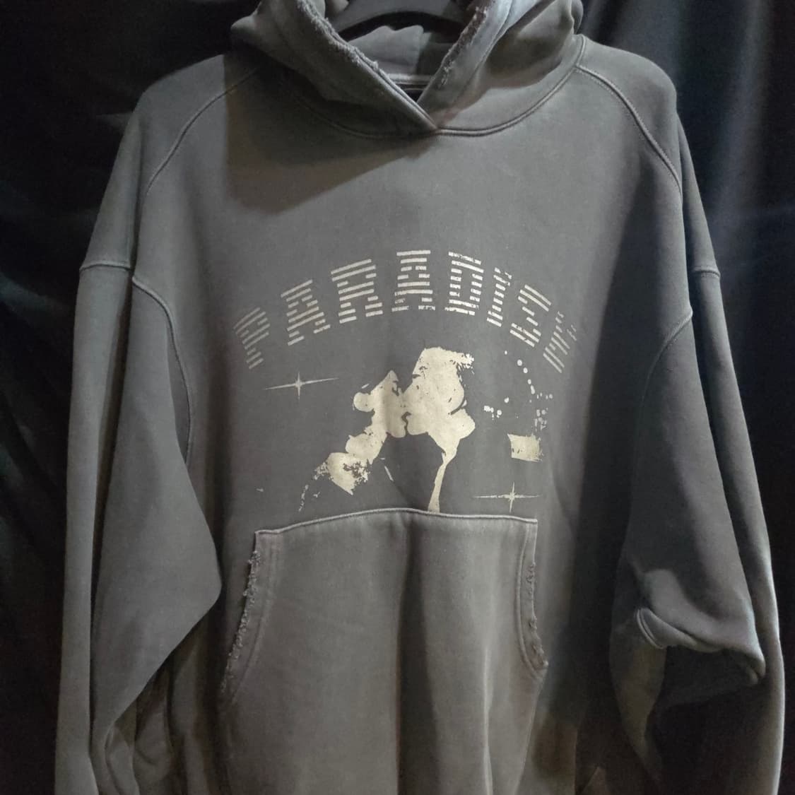 틸던 파라다이스 후드티 차콜 상품이미지3