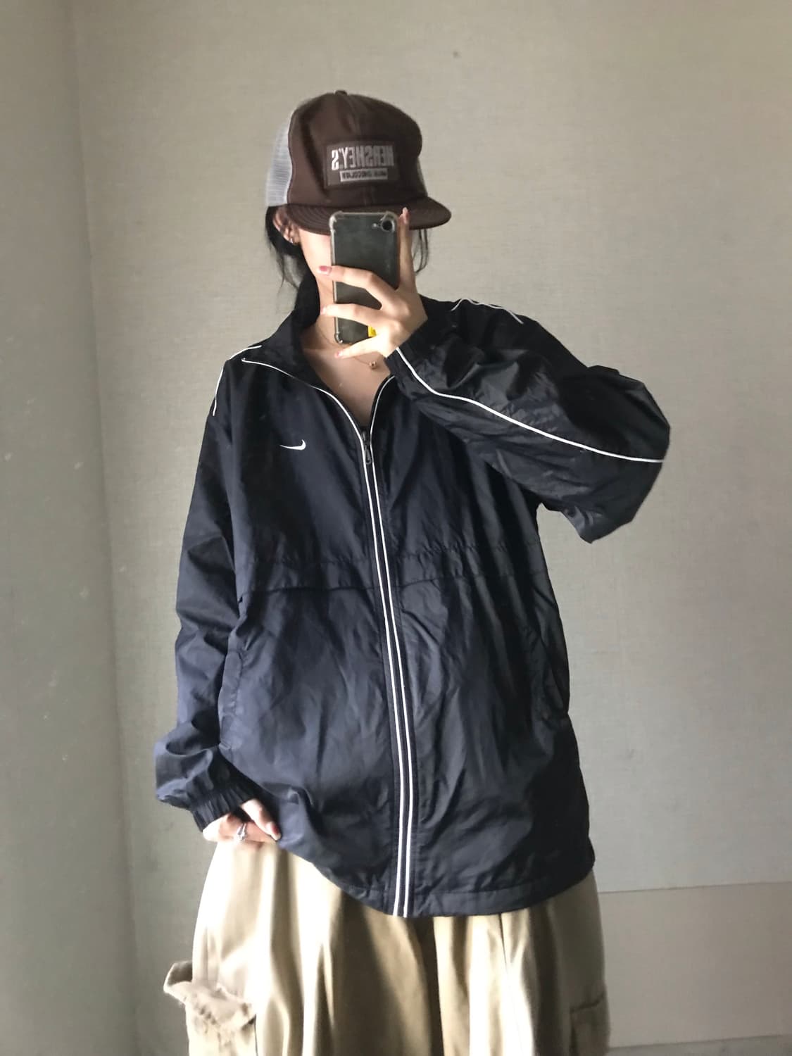 나이키 블랙 오버핏 바람막이 상품이미지1