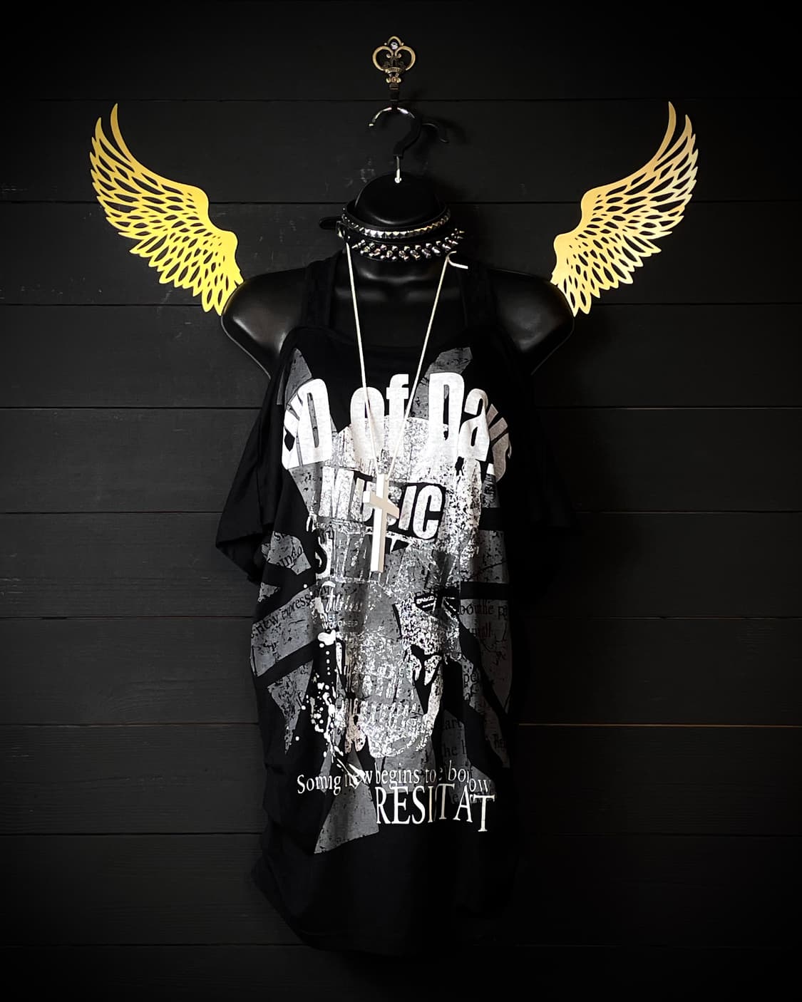 CORNFLAKE 콘플레이크 펑크 레이스 오프 숄더 레터링 셔링 탑 상품이미지1