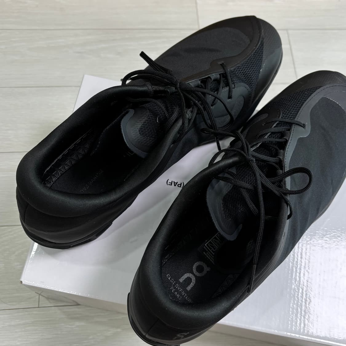 (290) 온 러닝 파프 클라우드벤쳐 블랙 상품이미지5