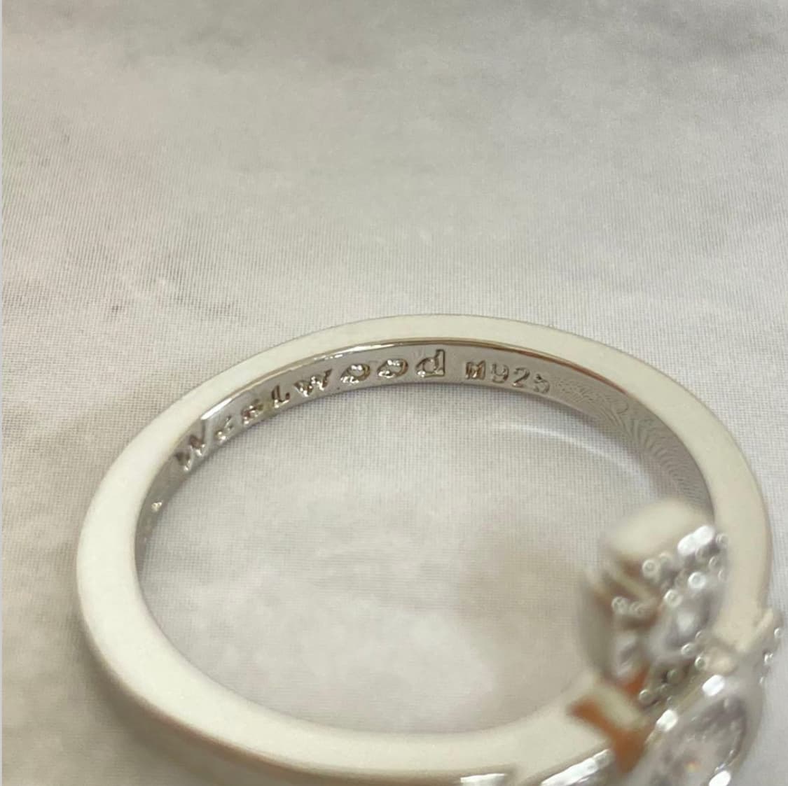 비비안웨스트우드 아카이브 화이트크리스탈 orb링 반지 상품이미지3