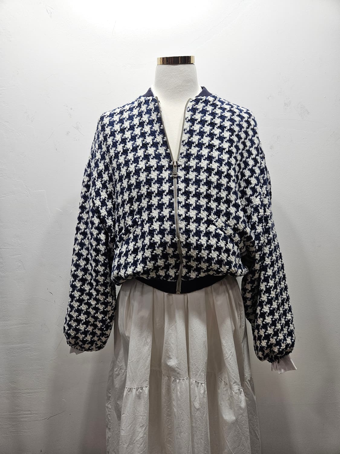 자라(ZARA) 하운드투스 스트럭처 봄버 자켓 xs 상품이미지3