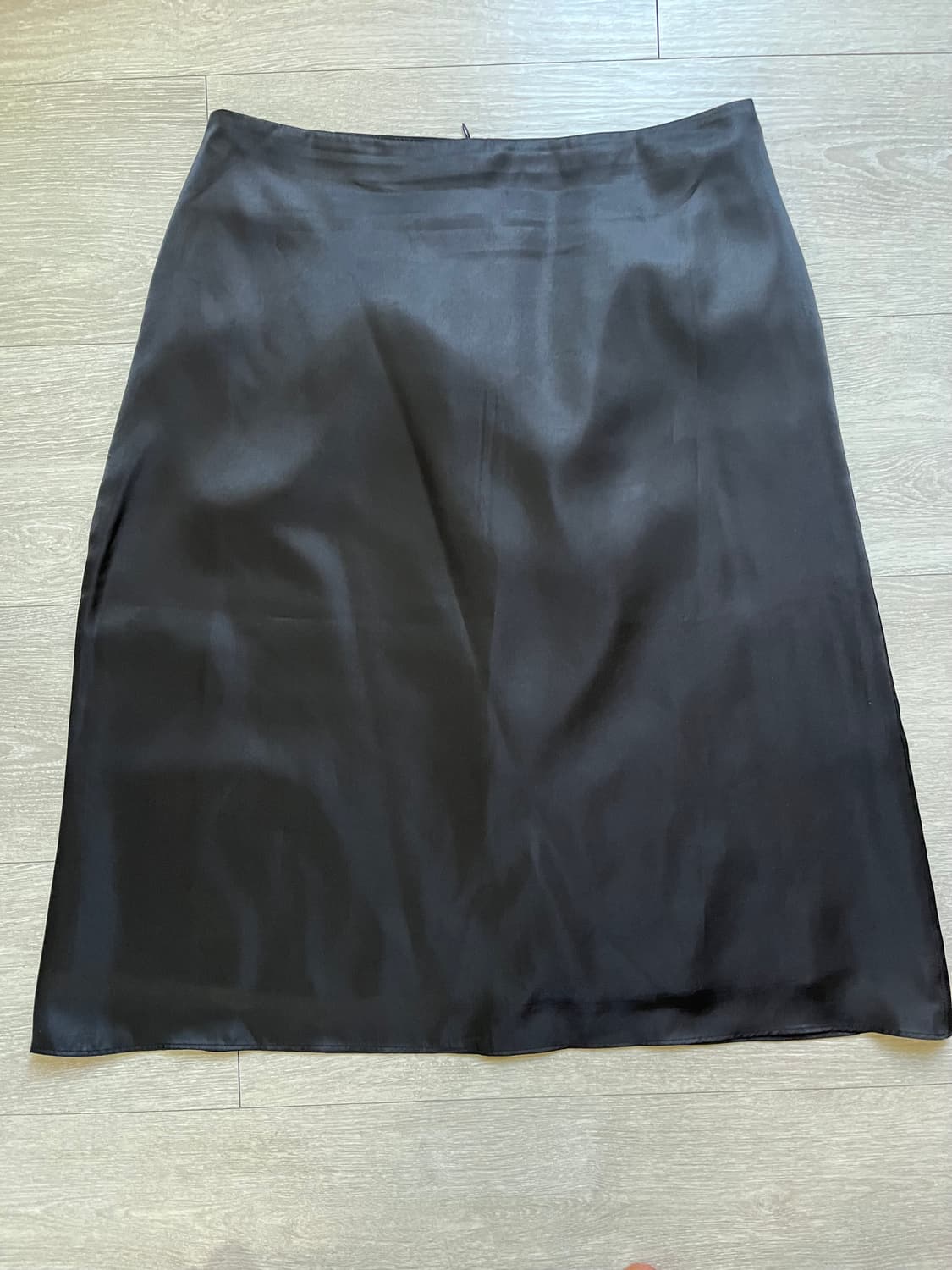 Beige Bowl (베이지보울) 블랙 미디 스커트 상품이미지4