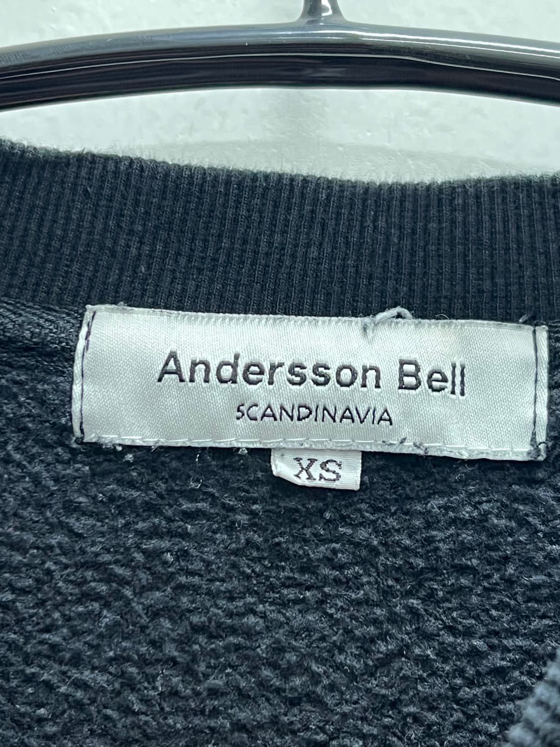 (XS) 앤더슨벨 프린팅 맨투맨 블랙 상품이미지4