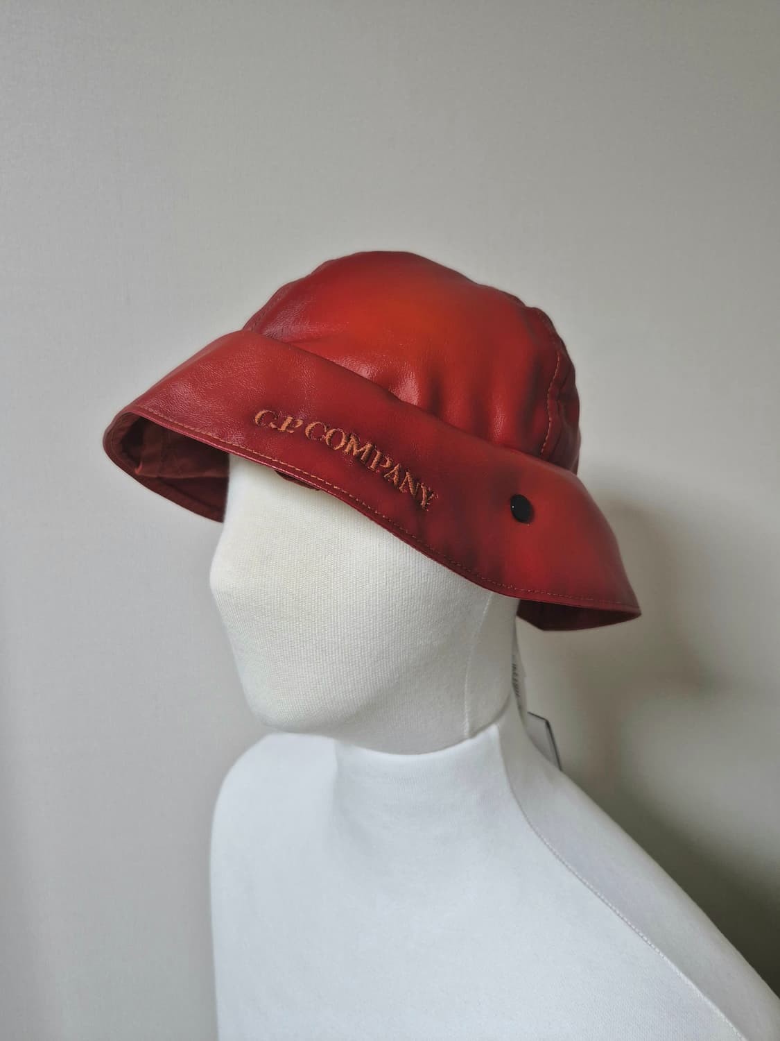 C.P. Company 바랜 효과 버킷 햇 상품이미지6