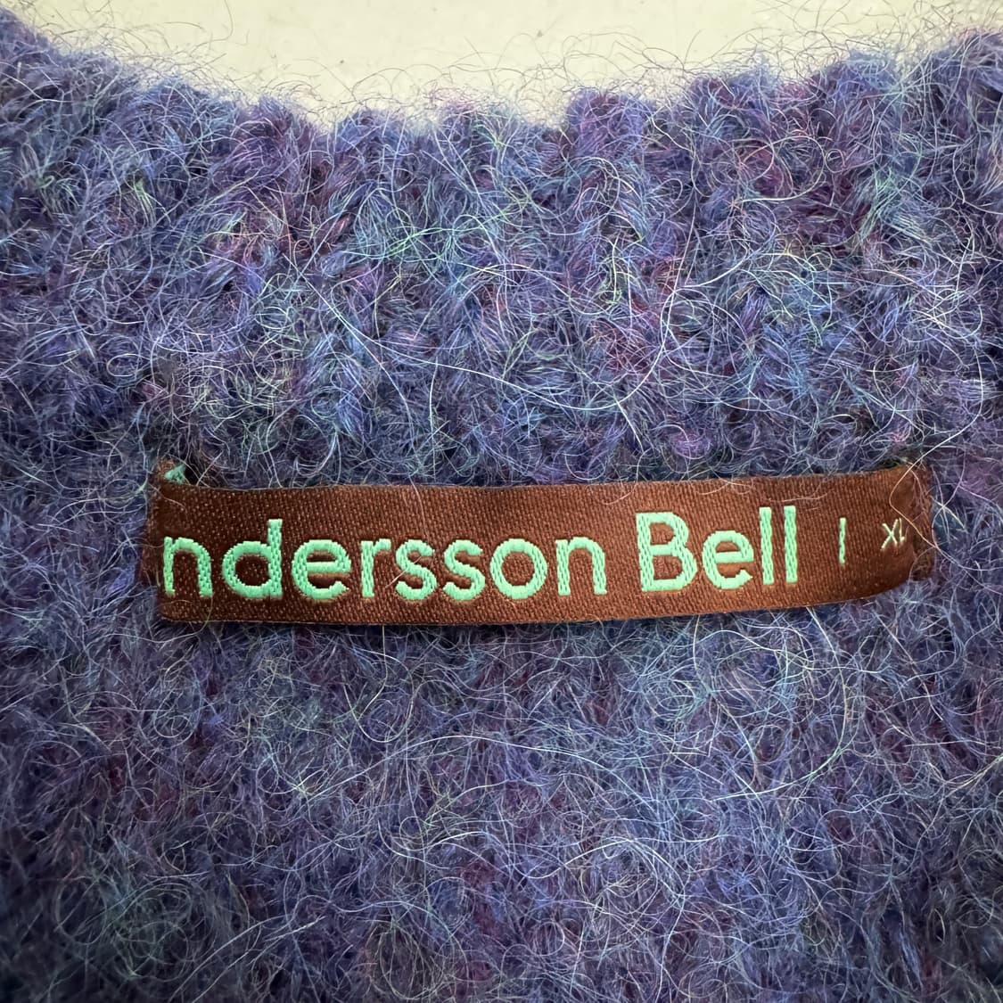 앤더슨벨 알파카 스트라이프 크루넥 니트 상품이미지4