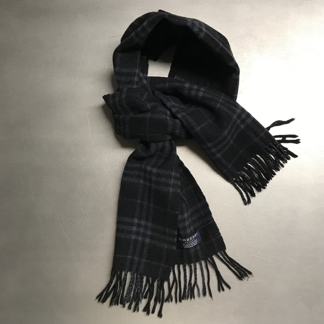 버버리 정품 캐시미어 머플러 네이비 상품이미지4