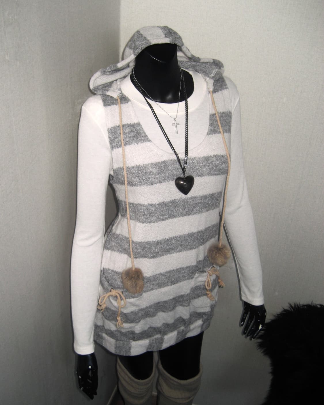 폼폼이 스트라이프 민소매 니트 원피스 탑 상품이미지6