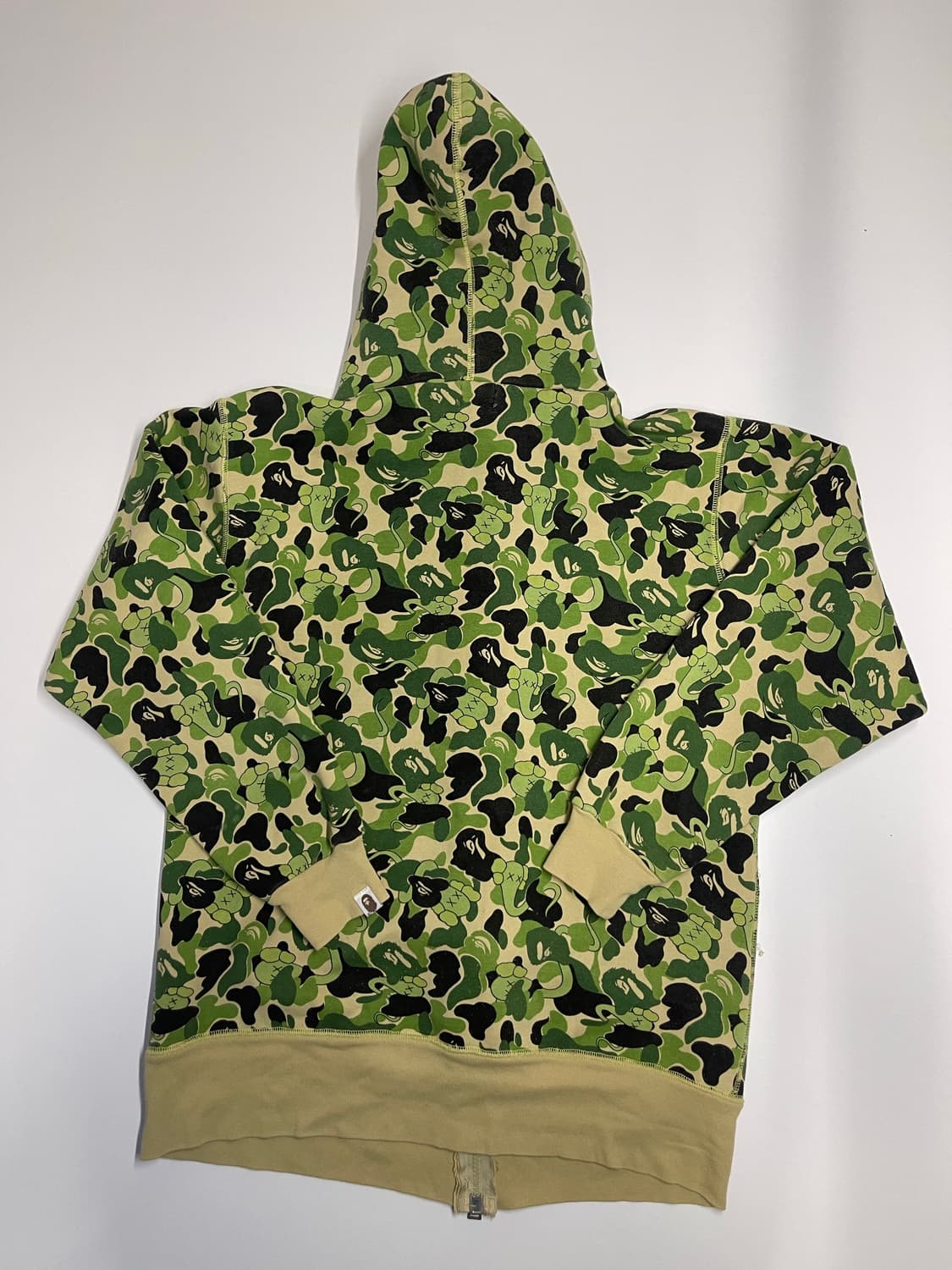 베이프 x 카우스 카모 투웨이 풀집업 후드 M~L 상품이미지4