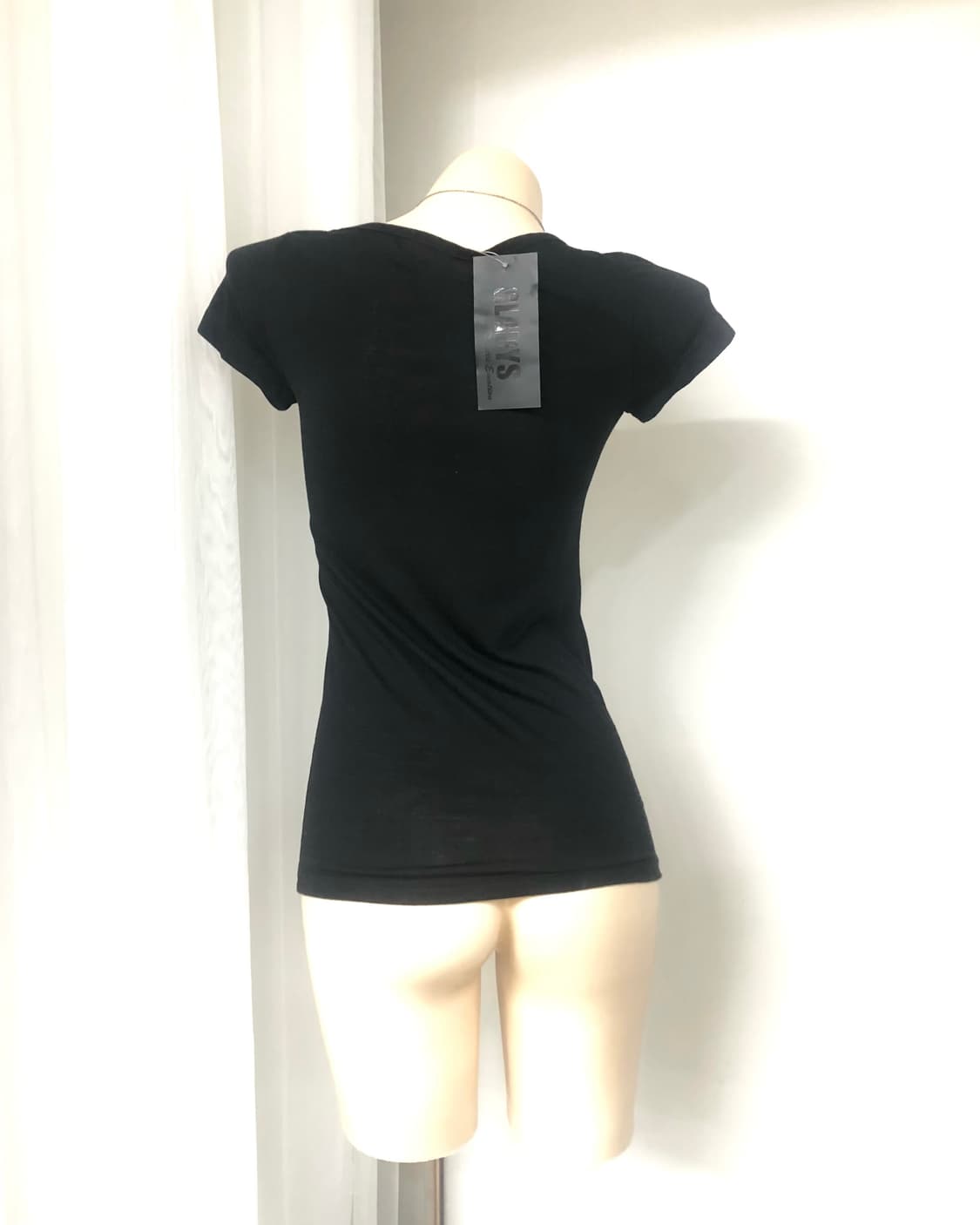 black glitter cross slim-fit top 상품이미지4