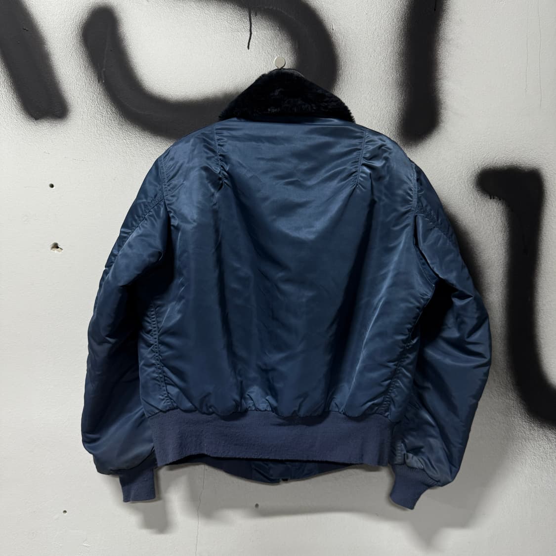 알파인더스트리 00s B-15C 퍼 카라 탈부착 플라이트 봄버 자켓 상품이미지2