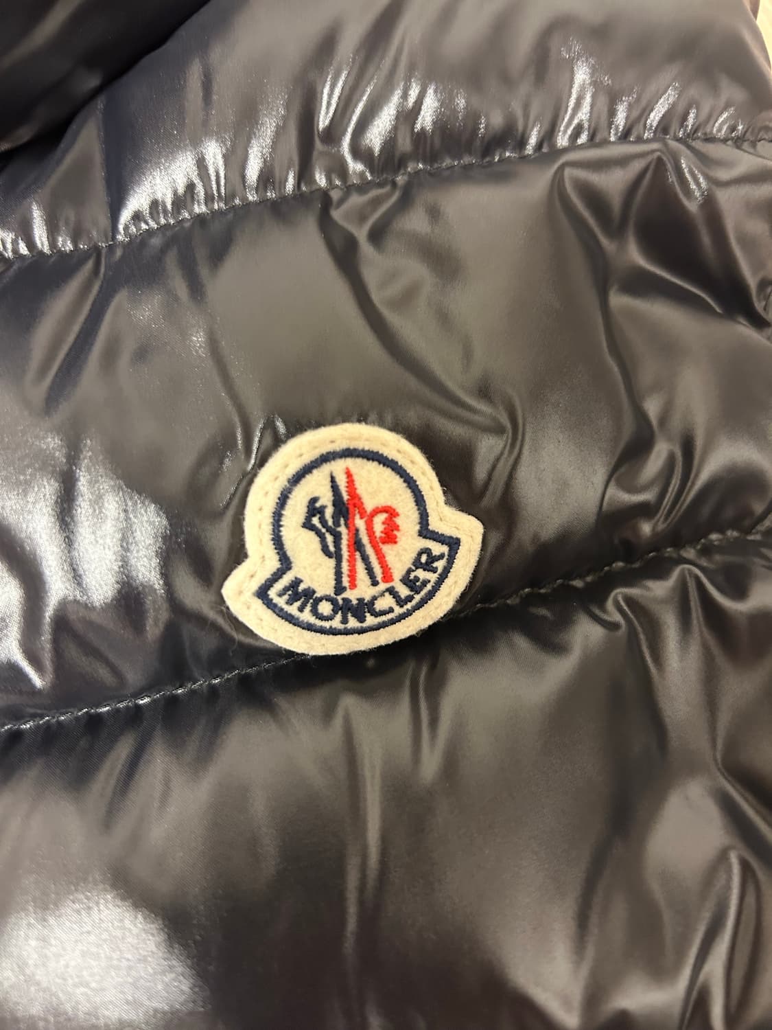 [정품] 몽클레어 가니 패딩 베스트 (잠실 롯데백화점 구매 / 풀컨디션) 상품이미지4