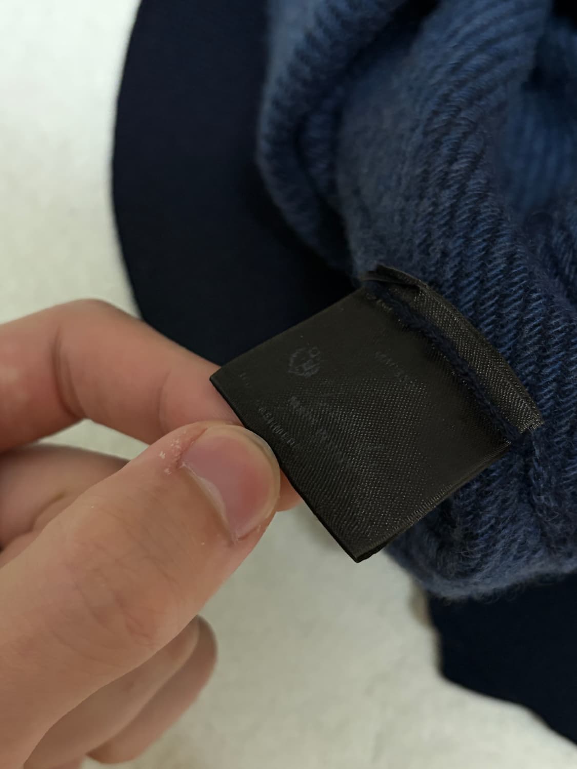 (최고가라인) 로로피아나 로드스터 캐시미어 풀 니트 반집업 50 상품이미지6