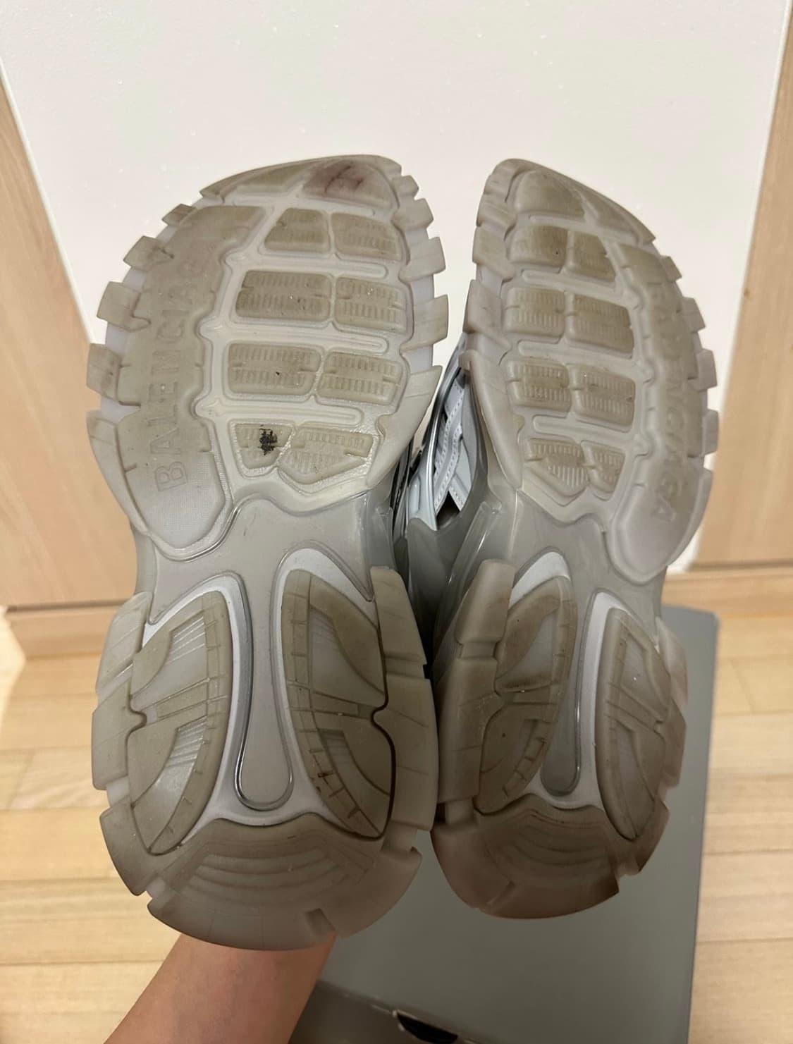 발렌시아가 트랙샌들 그레이 42 상품이미지8