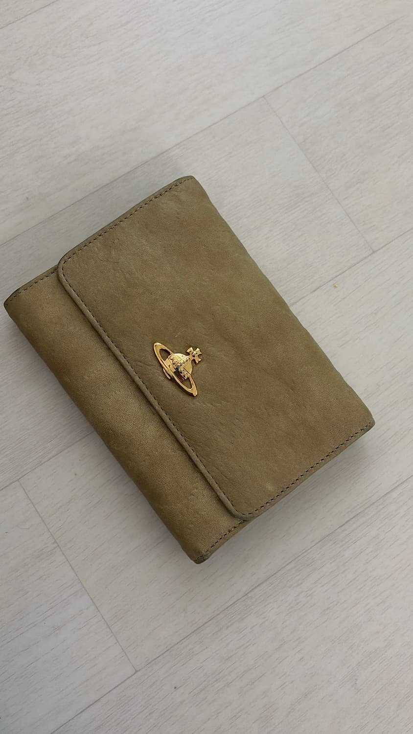비비안웨스트 우드 겨자색 반지갑 정품  상품이미지6