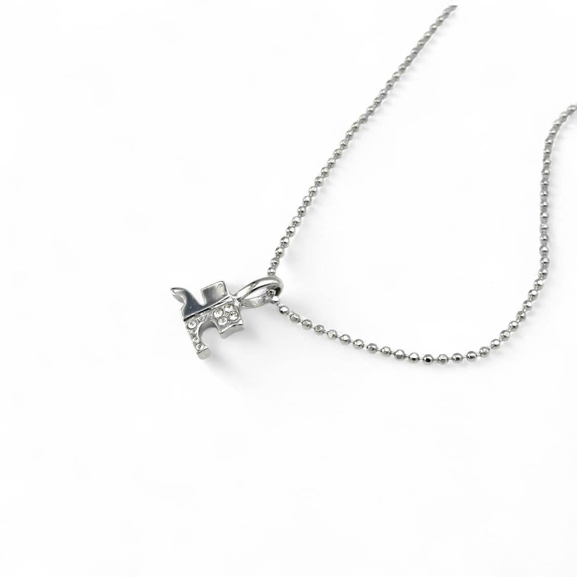 꾸레쥬 로고 목걸이 상품이미지6