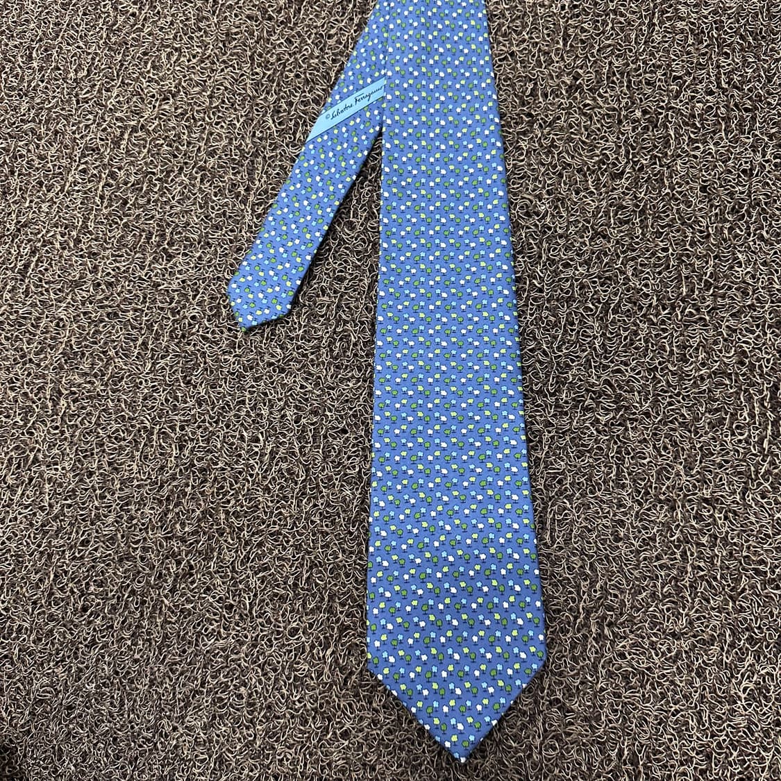 페라가모 실크 넥타이 블루 패턴 상품이미지3