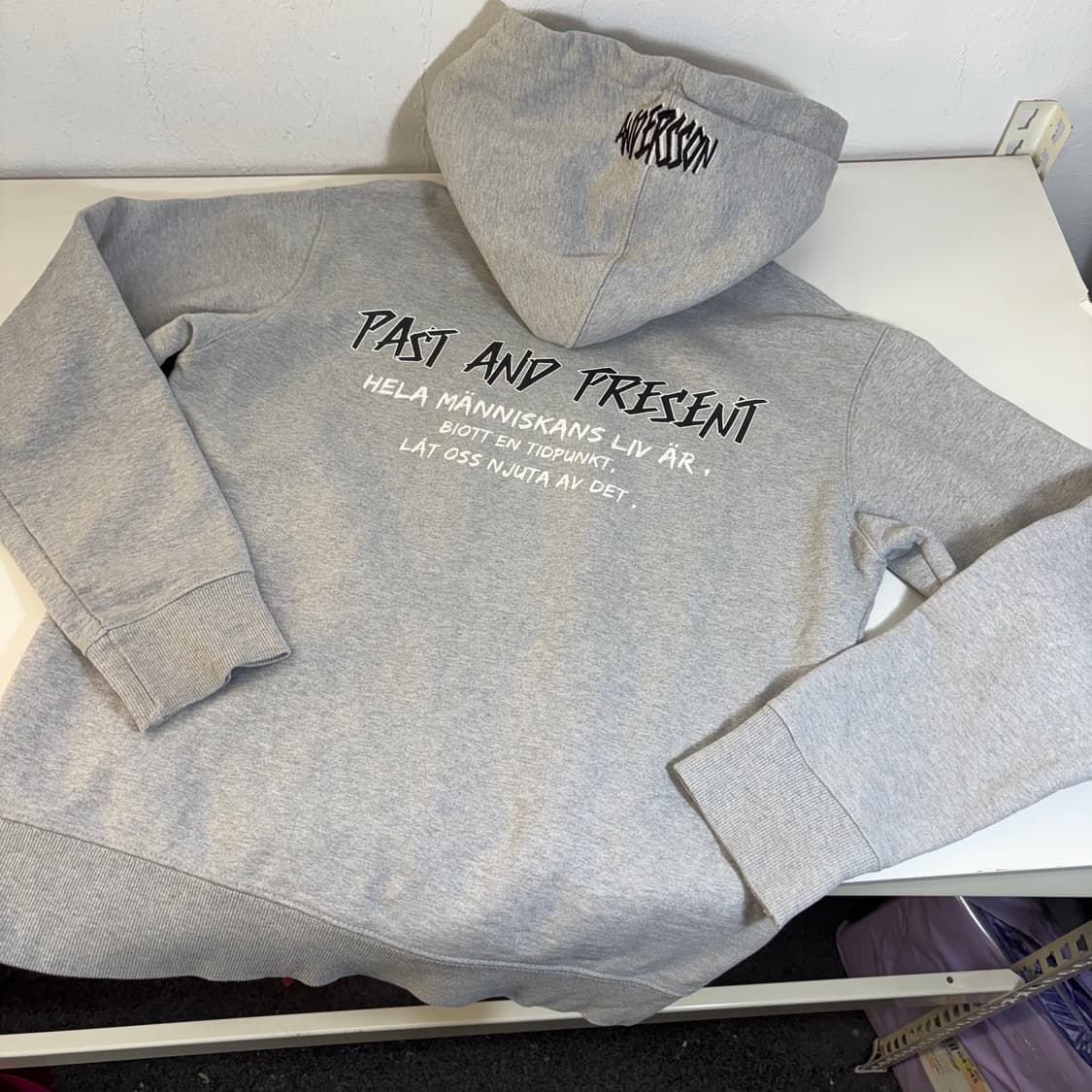 S 95 앤더슨벨 그레이 빅로고 스웻후드티 상품이미지3