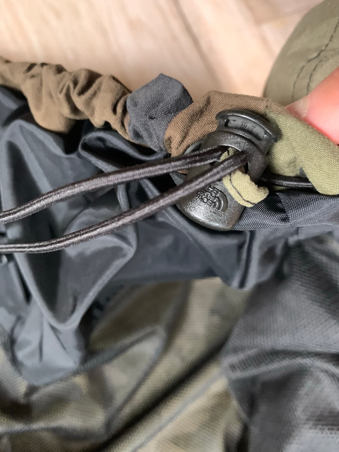 MFL20204 노스페이스 카모 바람막이 xl사이즈 상품이미지9