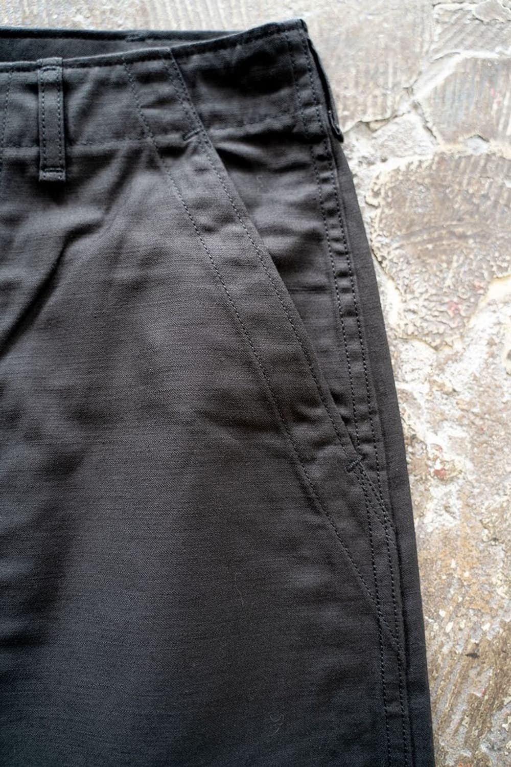 시오타 수빈코튼 백사틴 베이커팬츠 상품이미지3