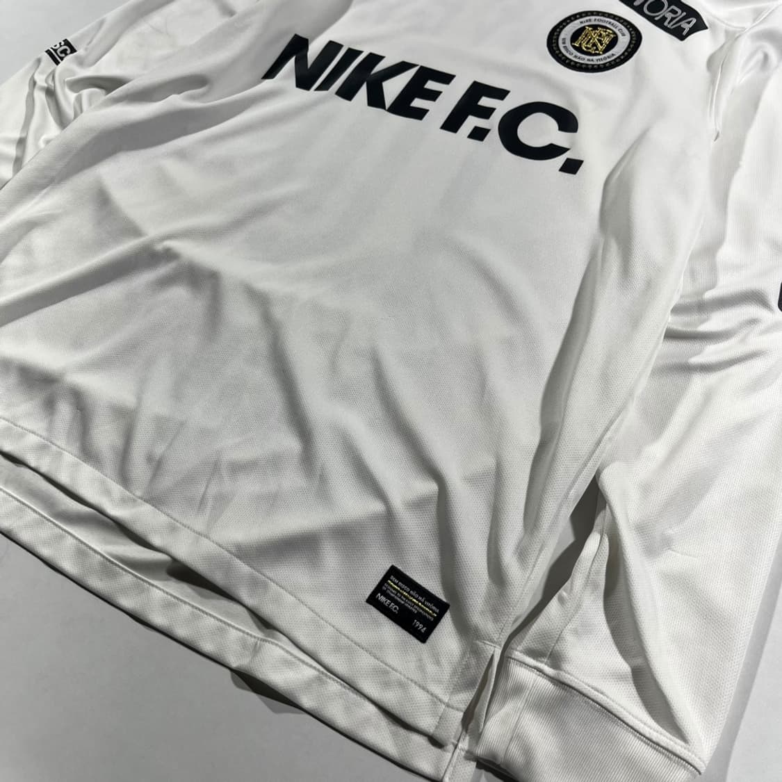 [NIKE] 나이키 F.C. 레터링 프린팅 드라이핏 고프코어 롱슬리브 상품이미지4
