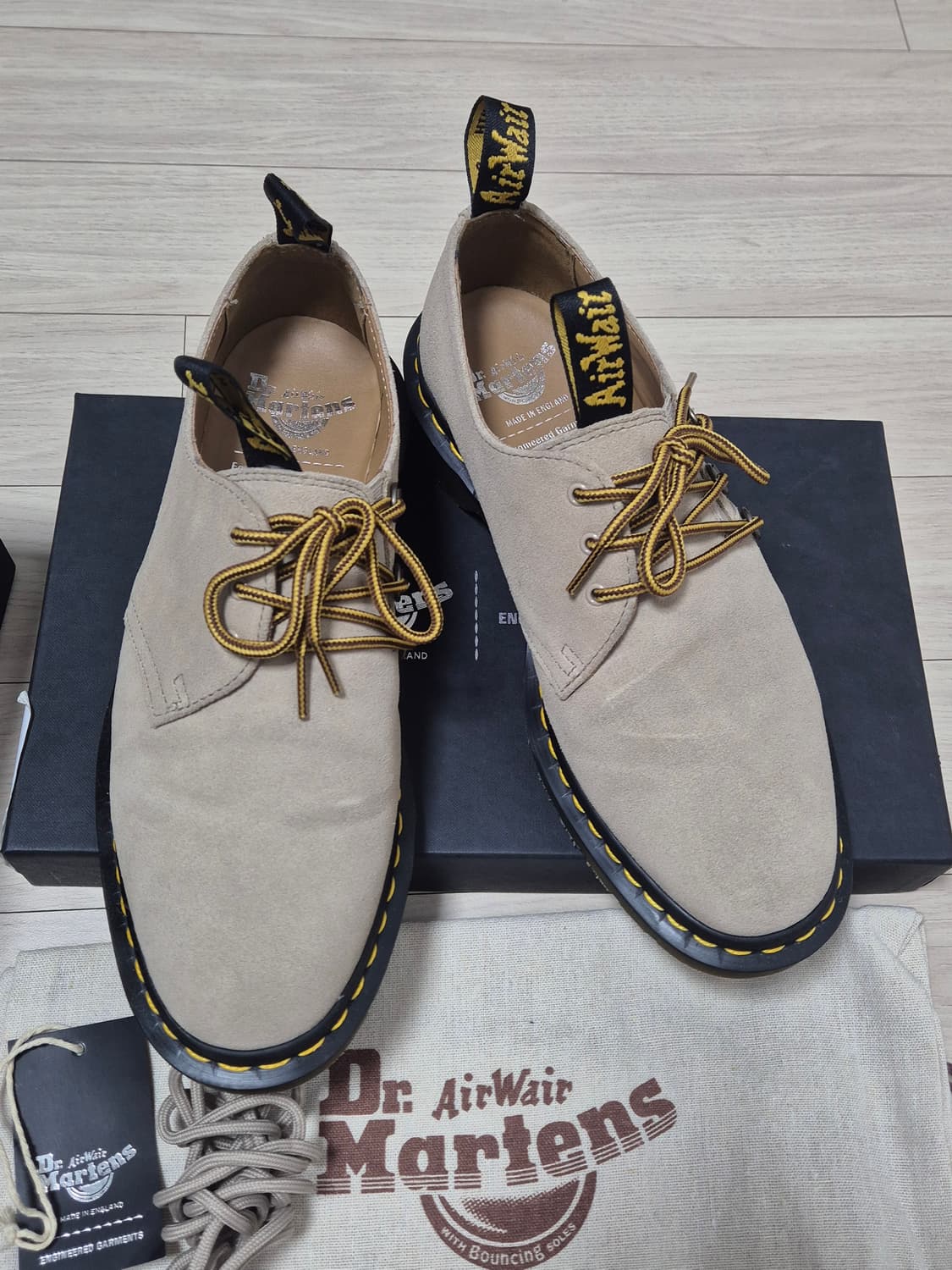 [닥터마틴x엔지니어드가먼츠] 1461 베이지 US8(260) 상품이미지2