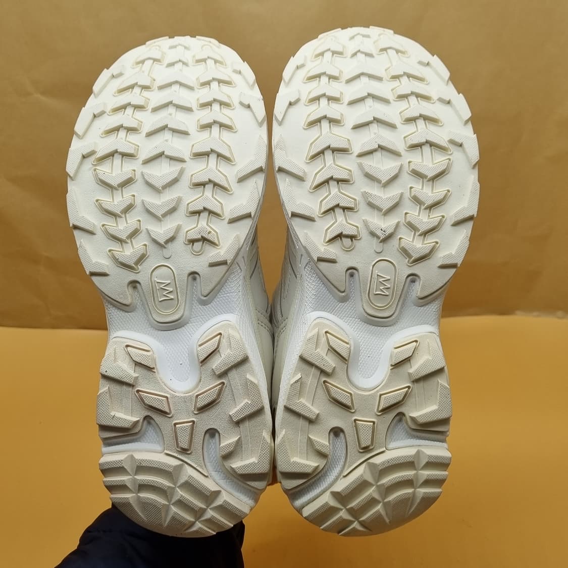 장미쉘 바스키아 여성운동화240  상품이미지3