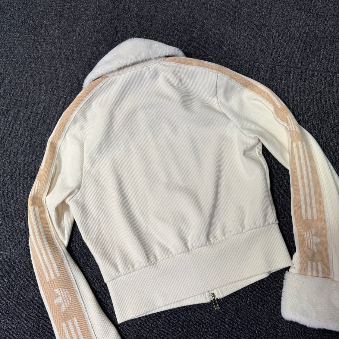 아디다스 스키 시크 퍼 재킷  상품이미지6