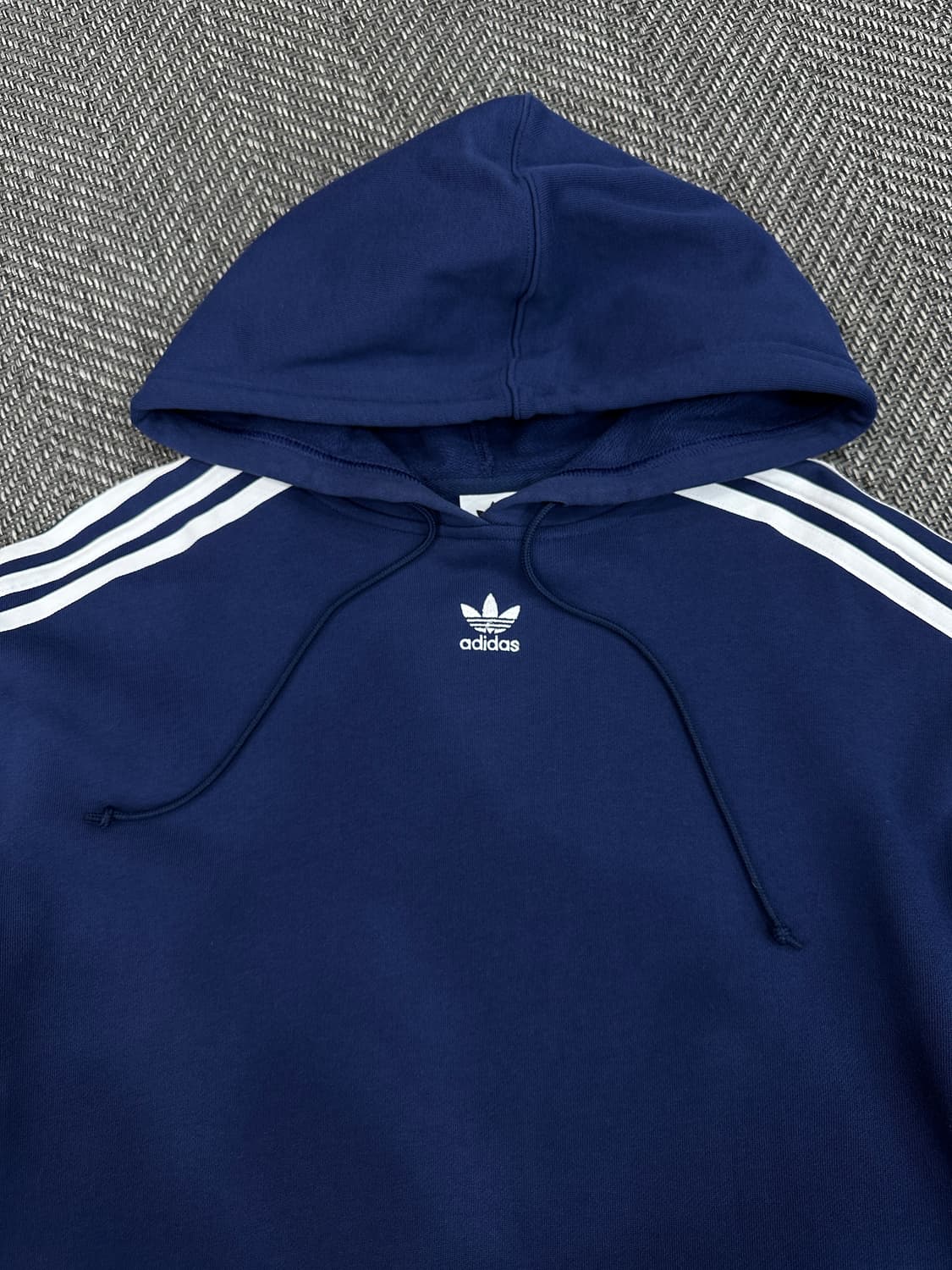 아디다스 후드티 네이비 상품이미지2
