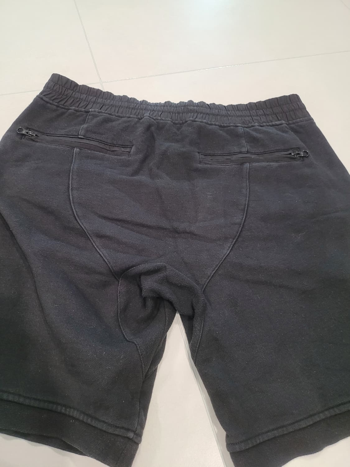 XL."스트릿 끝판왕의 감성" KITH 윌리엄스 피그먼트 다이 스웻 쇼츠 상품이미지2