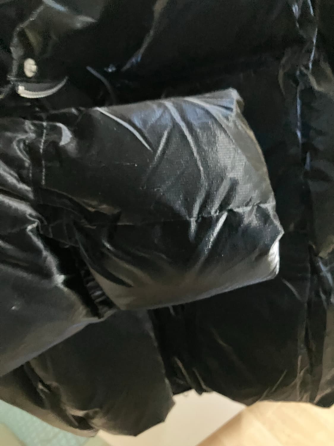 헬레네파리스 벨벳티 크롭 웰론 푸퍼 상품이미지3