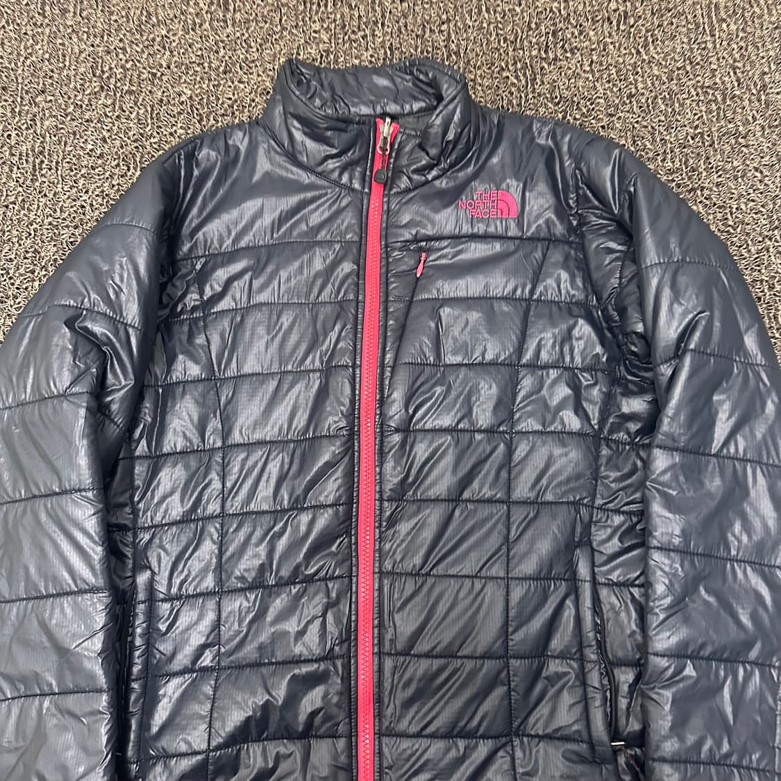 노스페이스 여성 경량패딩 90(L) 상품이미지2