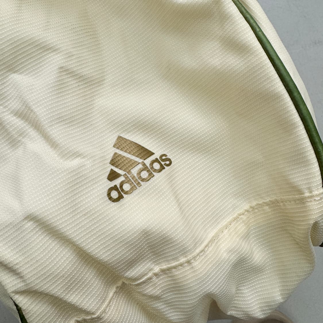 아디다스 Y2K 흰초 00s 올드스쿨 빅로고 크로스백 상품이미지4