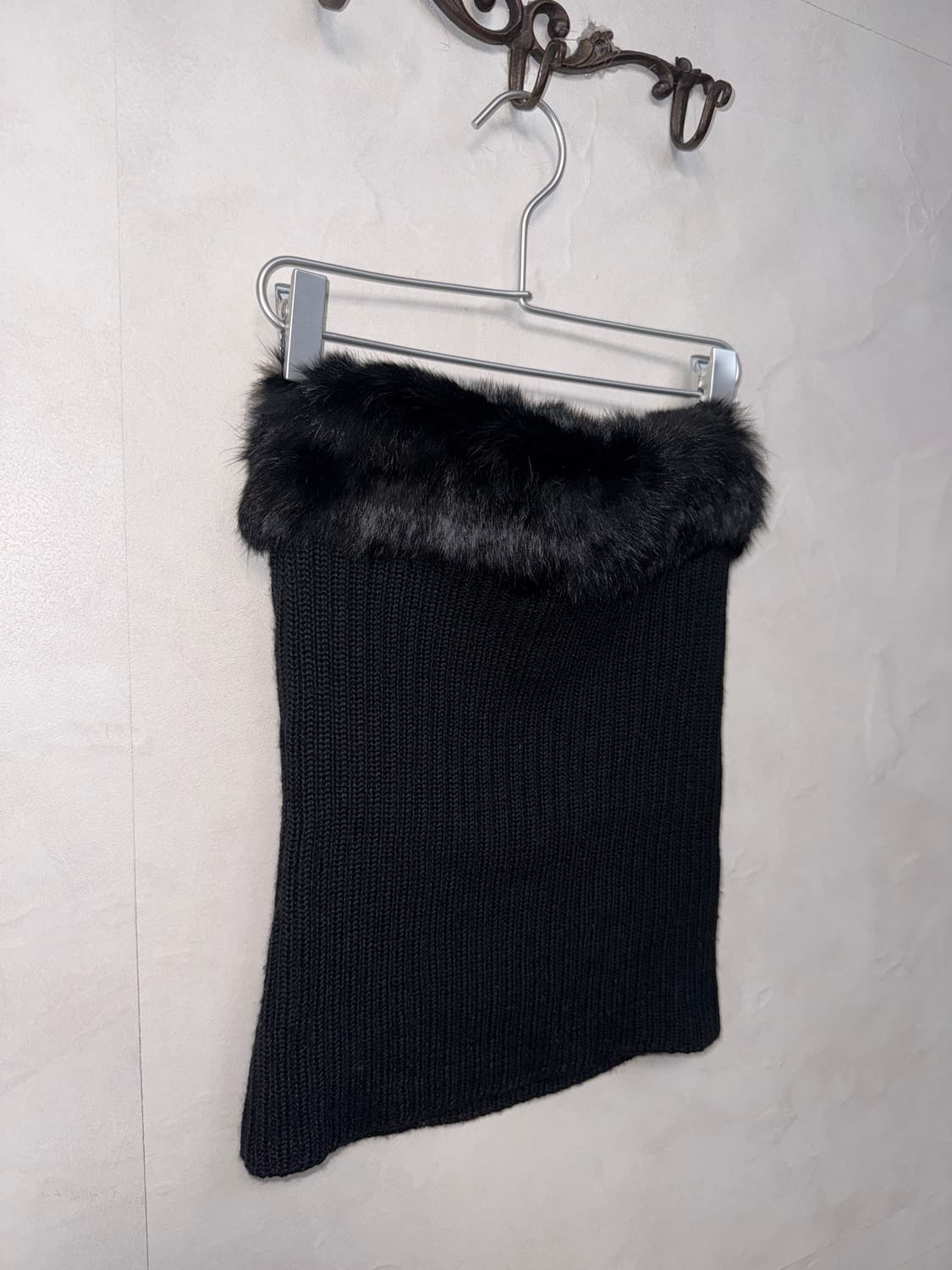 Black rabbit fur trimming tube top 슬리브리스 상품이미지4