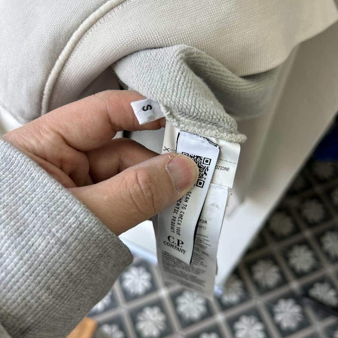 15948 - C.P 컴퍼니 렌즈 맨투맨 상품이미지6