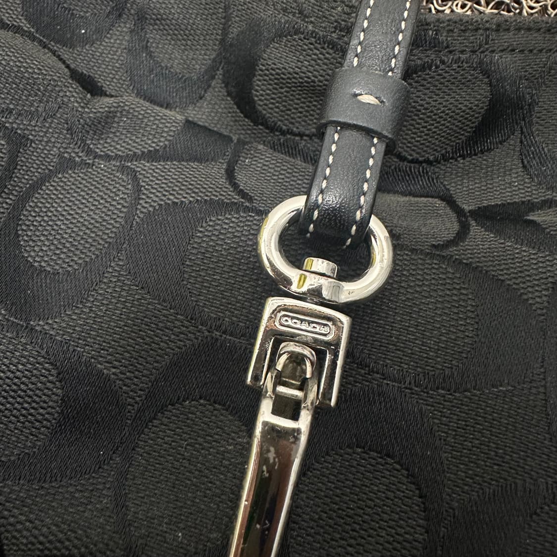 COACH 코치 버클 자카드 바게트 여성 숄더백 가방 상품이미지4