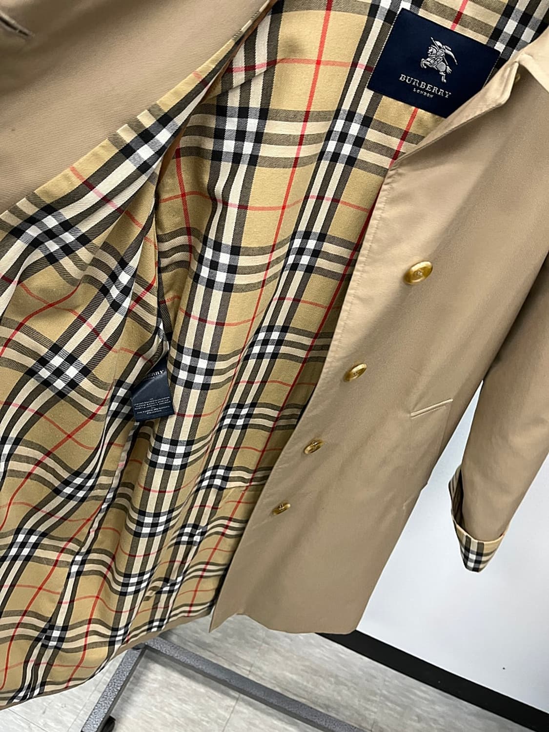 여) 버버리 개버딘 트렌치코트 상품이미지9