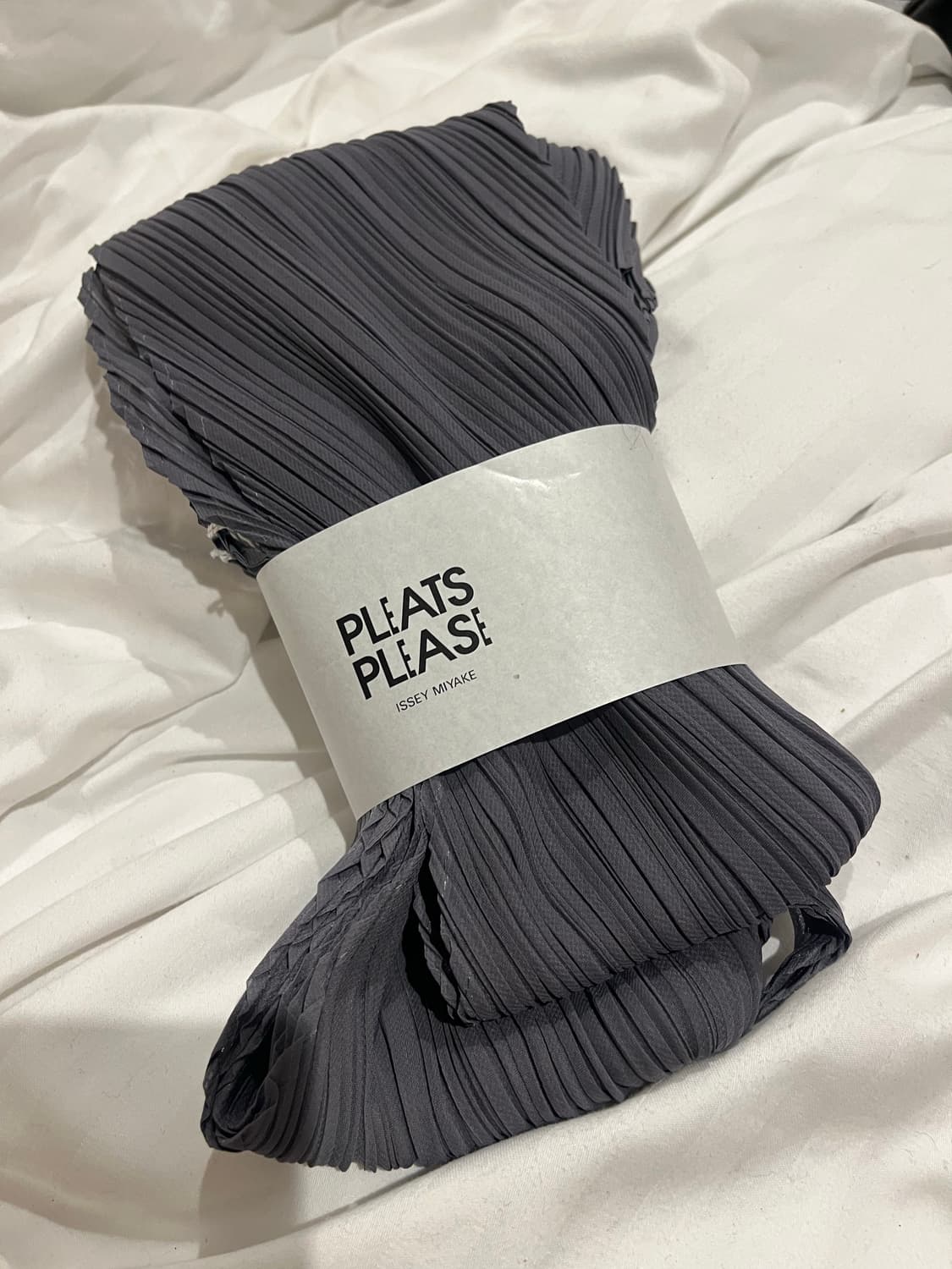 새상품) 이세이미야케 플리츠플리즈 베이직 스카프 상품이미지1