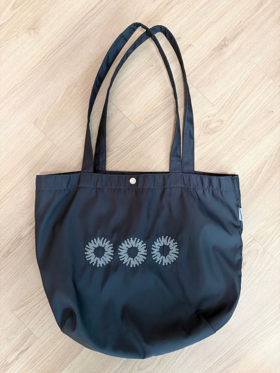 999휴머니티 토트백 상품이미지1