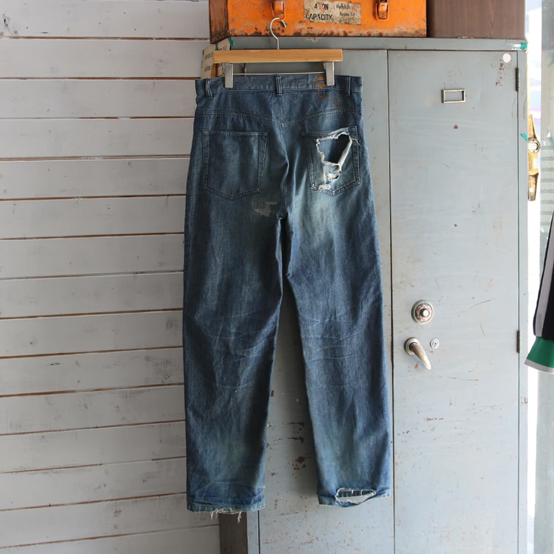 (착용컷) XLARGE 데님 팬츠 (남성용 33.5) 상품이미지3