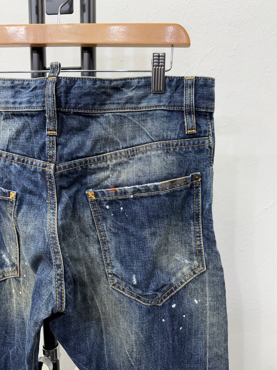 매장판정품) 디스퀘어드2  페인트 데미지 바이커진 청바지 46 상품이미지5