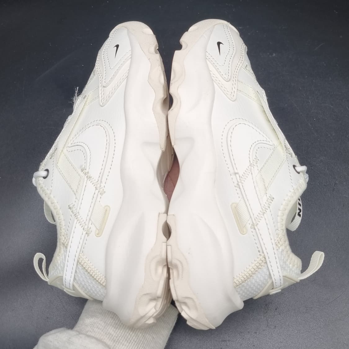 나이키 tc7900 써밋화이트 여성운동화230 상품이미지5