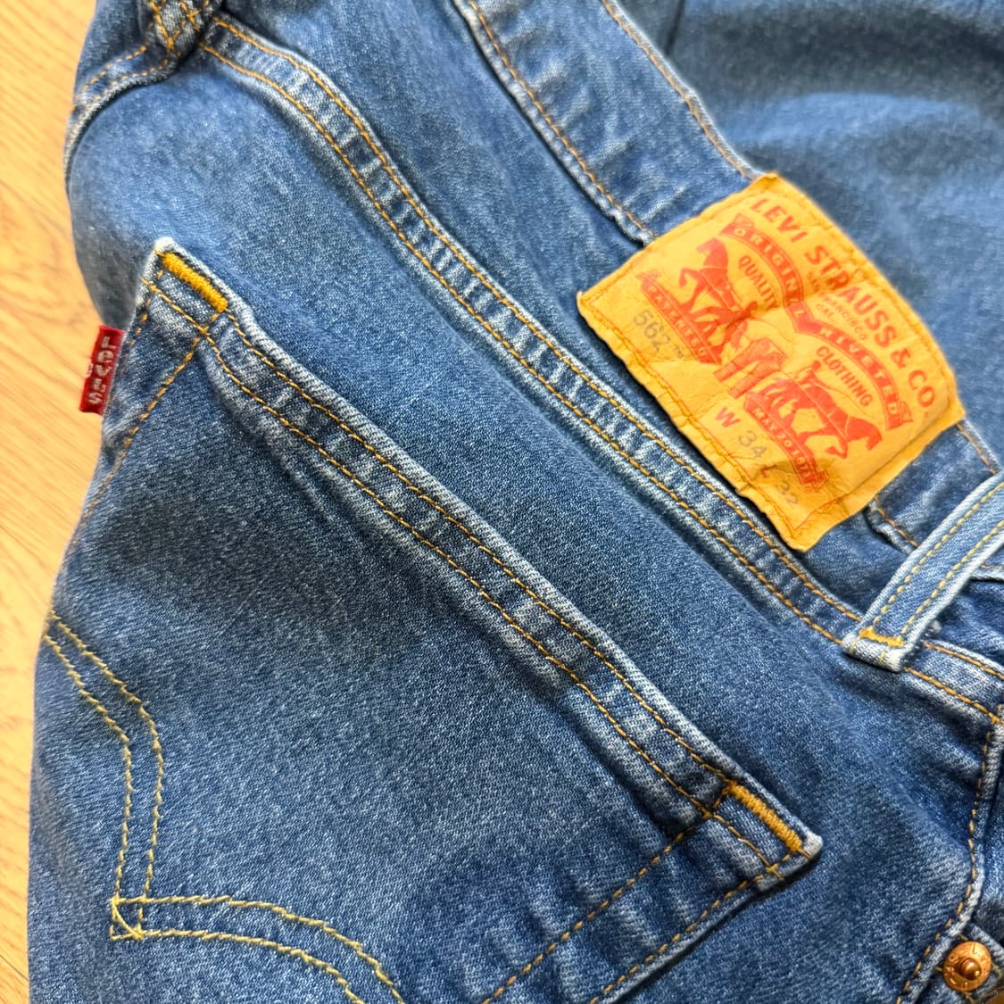 levi’s 562 스탠다드 핏 데님팬츠 상품이미지3