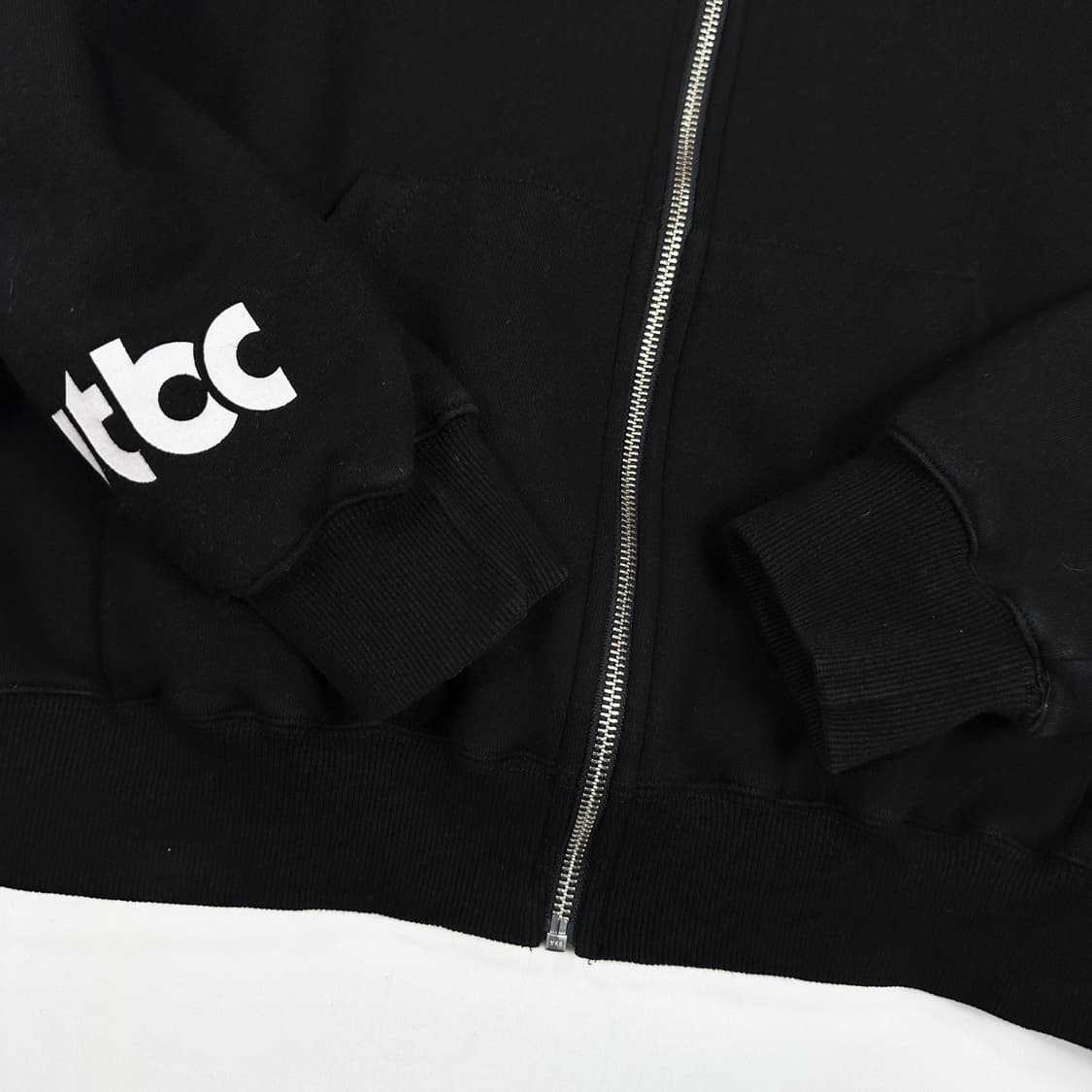 아이앱스튜디오 x JTBC 박시핏 헤비코튼 후드집업 블랙 L 상품이미지6