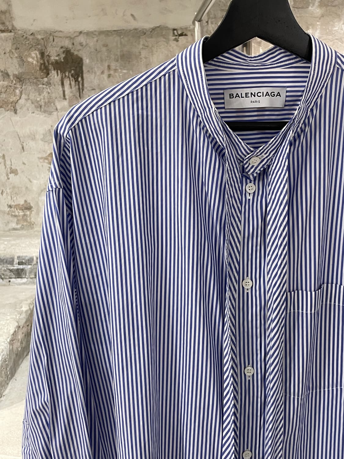 발렌시아가 17F/W 블루 스트라이프 타이 포플린 셔츠 상품이미지3