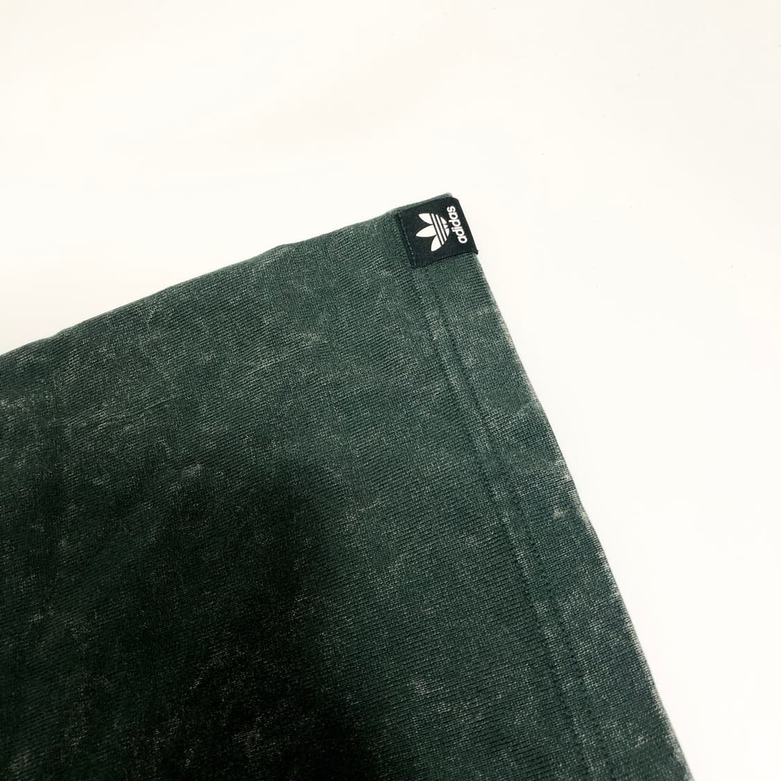 새상품) 아디다스 x 송포더뮤트 SFTM 워시 반팔 국내XL 상품이미지5