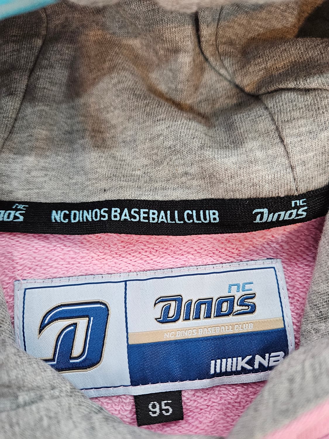 NC 다이노스 정품 후드티 새상품입니다. 상품이미지5