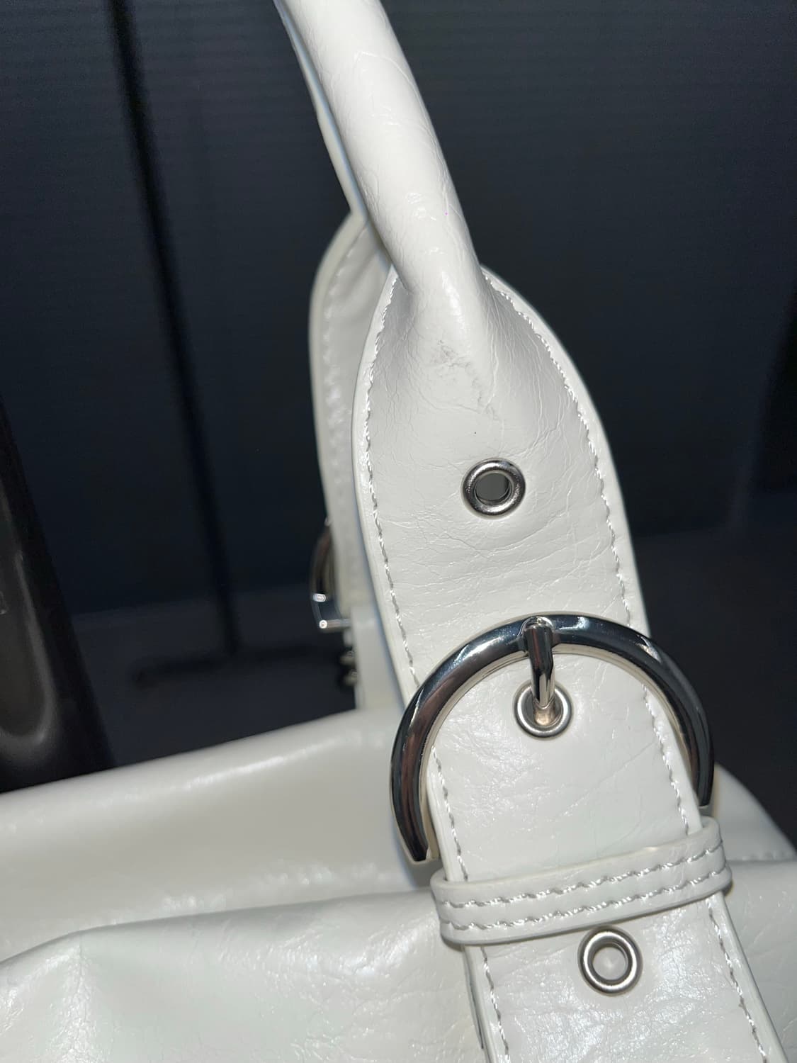 Vintage White Leather Shoulder bag 상품이미지7
