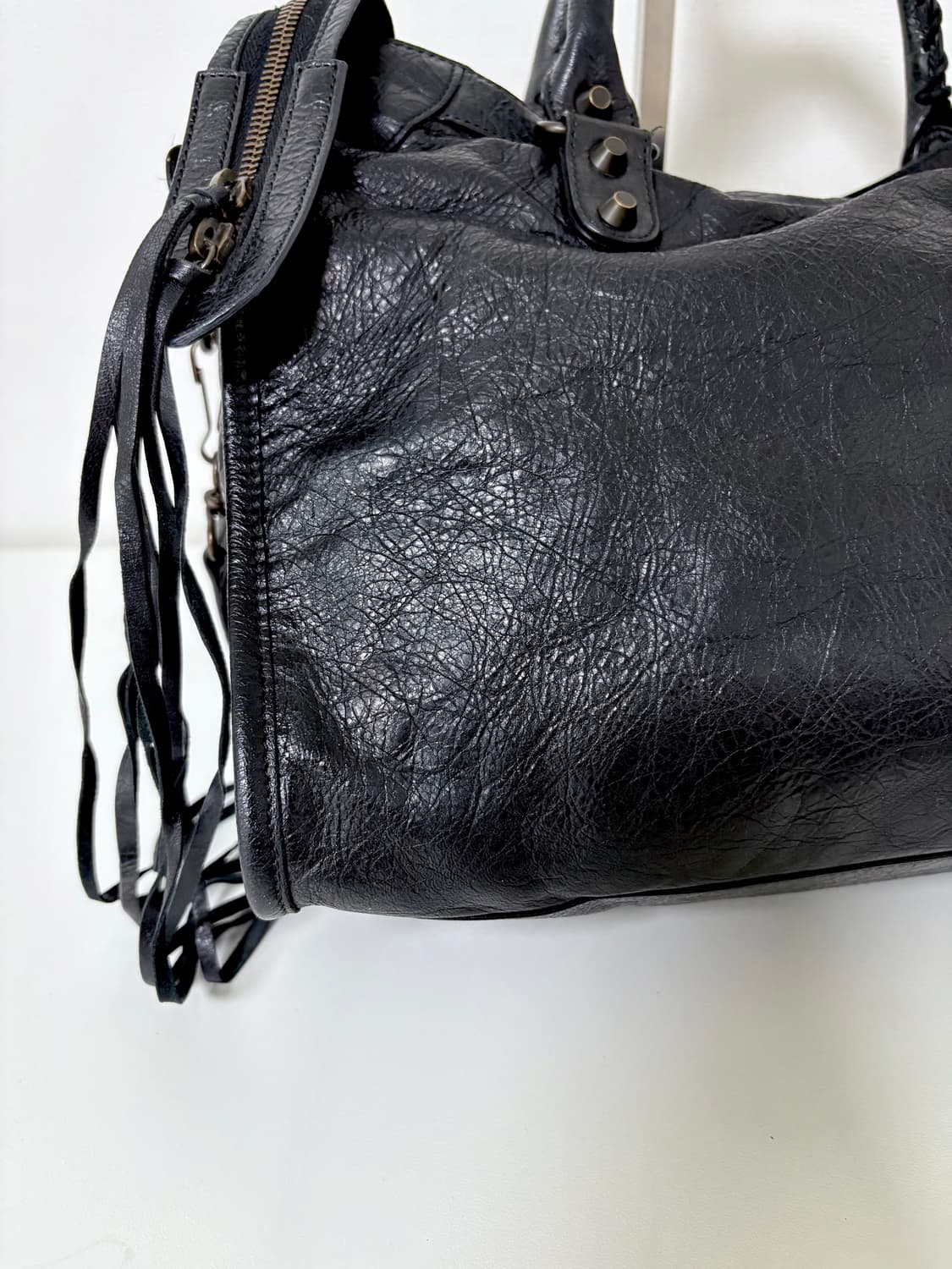 발렌시아가 시티 모터백 블랙 미디움 상품이미지8